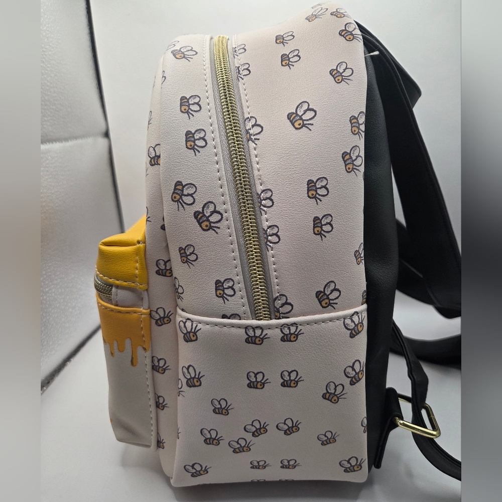Loungfly Disney Winnie The Pooh Bees And Honey Mini Backpack EUC - Picture 2 of 8